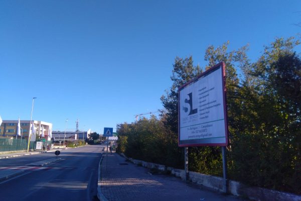 416 – Colle delle api fronte Leclerc in uscita